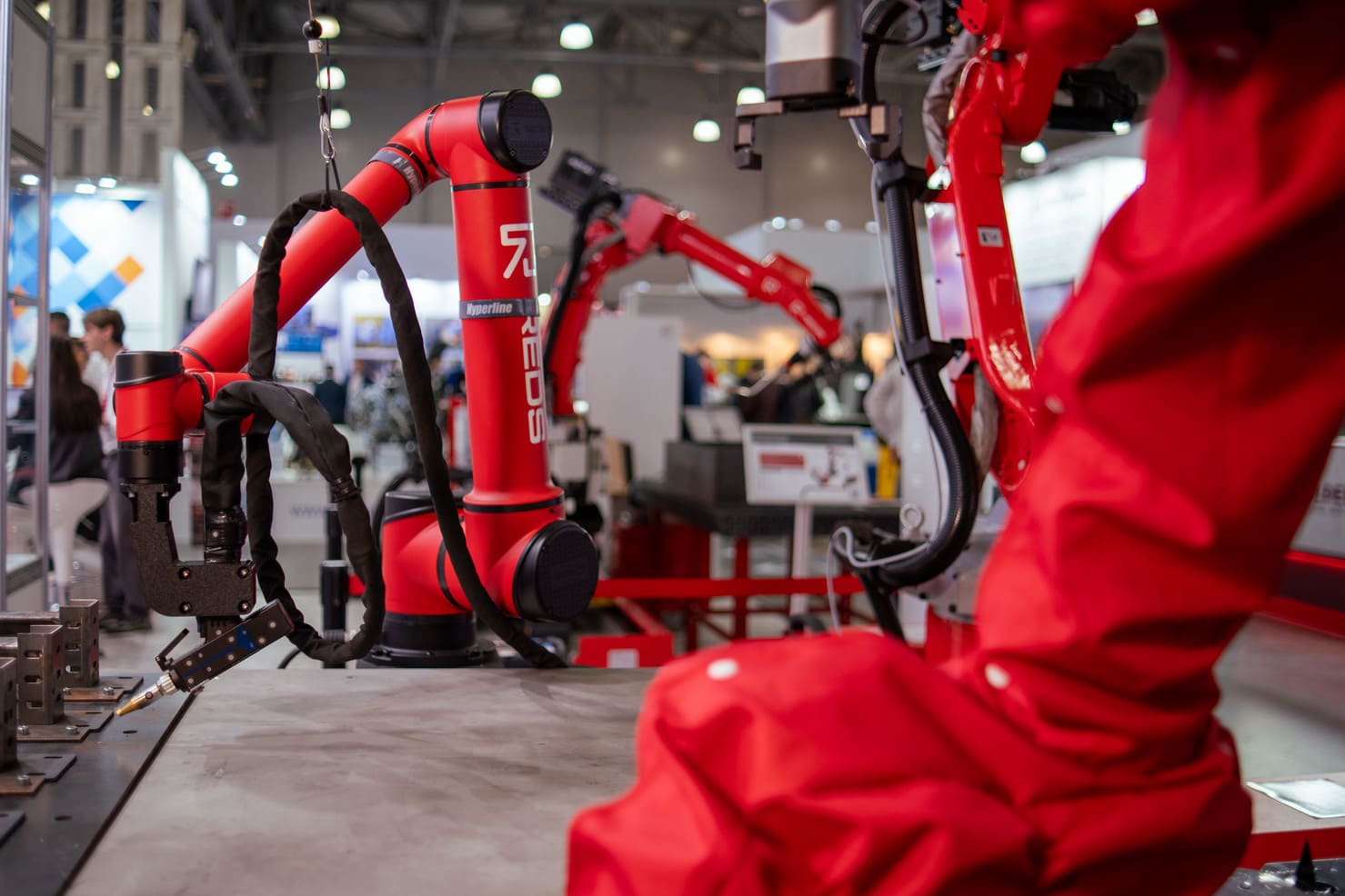 Виды сварочных роботов и их описание